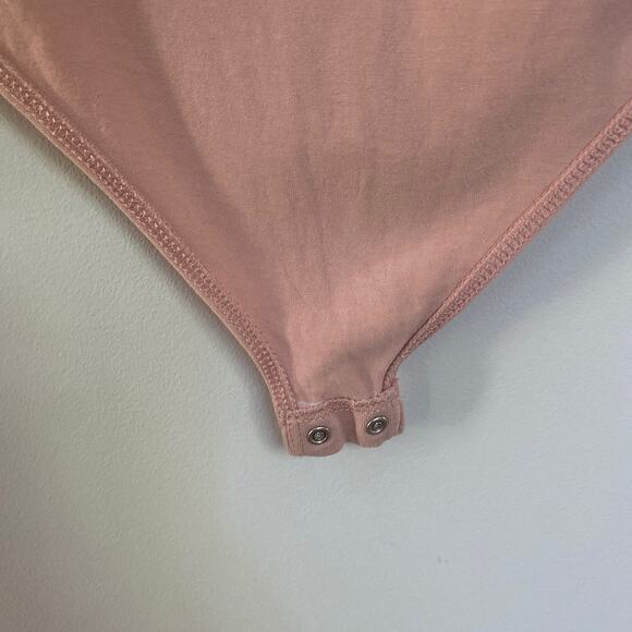 Express Dusty Pink Off Shoulder Flare Sleeve Bodysuit Large - Picture 7 of 7